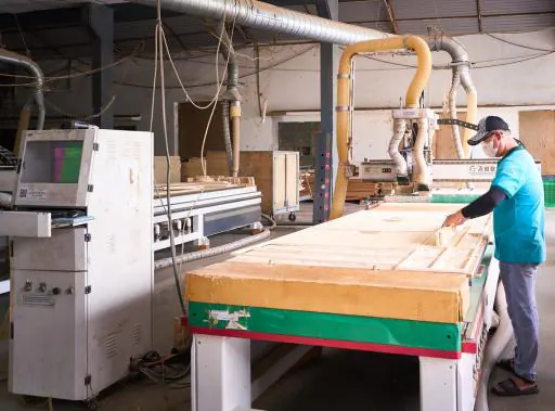 Panel cutting on the CNC line